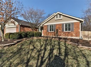 13109 Parkland Woods Ct, Maryland Heights, MO 63043