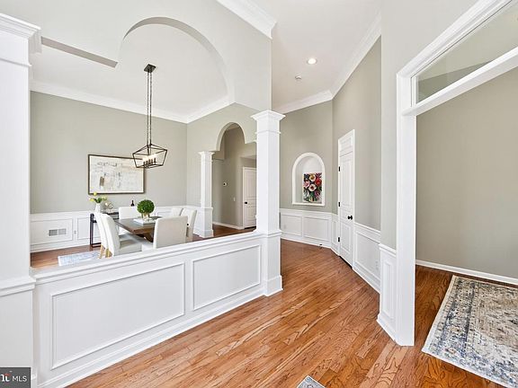 5th image of 458 Mimosa Cir