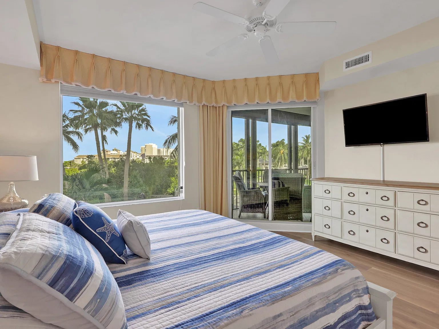 STR) 430 Cove Tower Drive (C) - 1 — Photo 2
