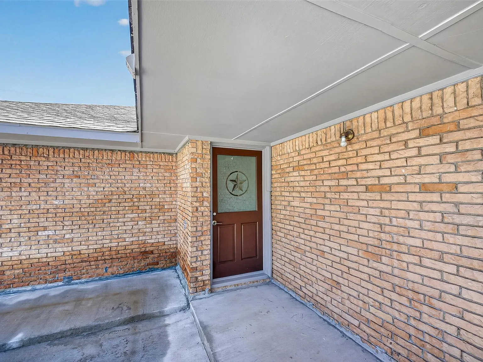 6 bed, 5.0 bath, $3,000 — Photo 3