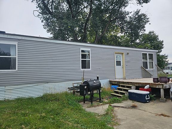5th image of 6711 Meadowbrook St SE