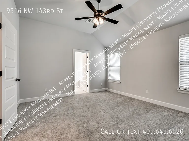 9316 NW 143rd St — Photo 20