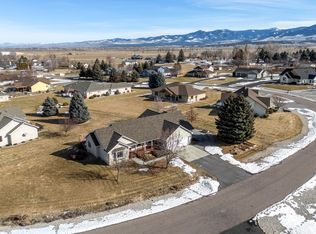 220 Carriage Rd, Hamilton, MT 59840
