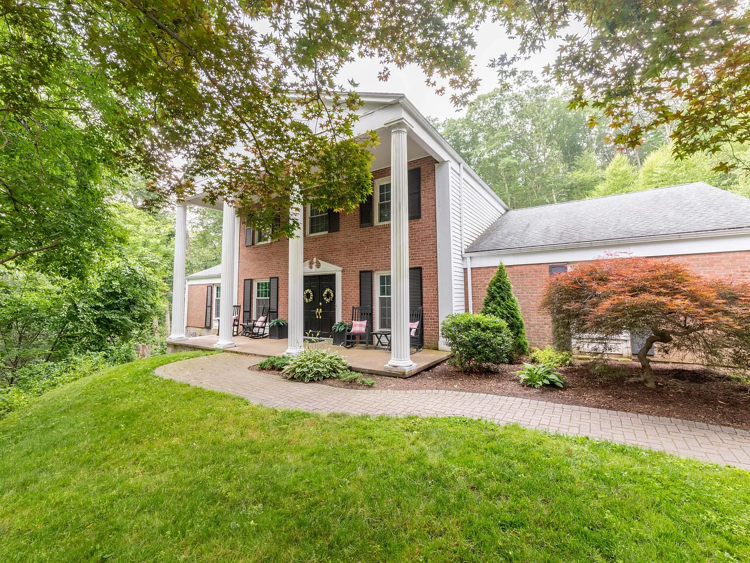 36 Old Johnson Ln — Photo 1