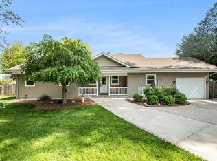 939 W Clinton St, Hastings, MI