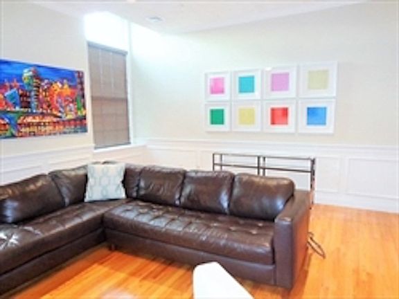 4th image of 215 Harvard St #32