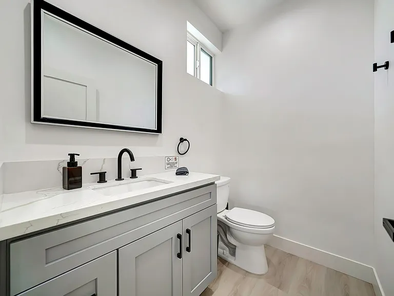 Vanalden Ave — Photo 8