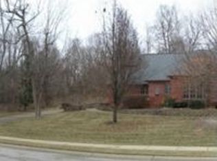 1012 Creekside Ct, Newburgh, IN 47630