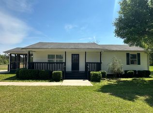 29 Holly Grove Rd, Griffin, GA