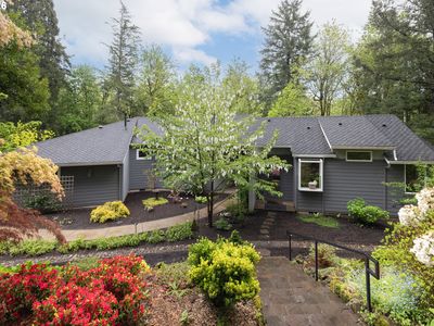 6100 SW Thomas St, Portland, OR, 97221
