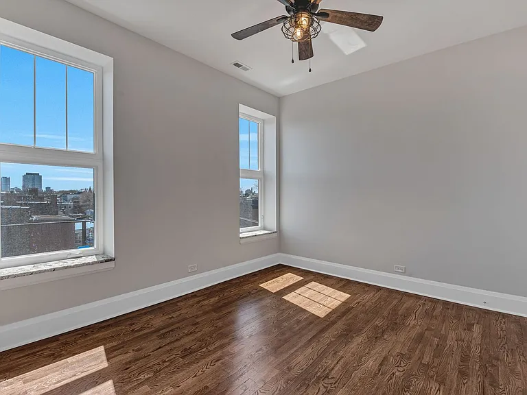 2100 N Halsted — Photo 13