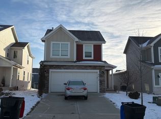 8816 SW 9th St, Blue Springs, MO 64064