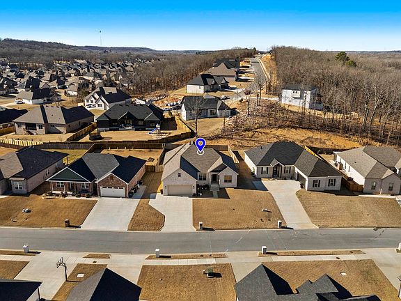 4th image of 877 Millers Glen Dr