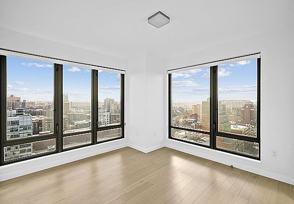 5th image of 138-35 39th Ave APT 15H