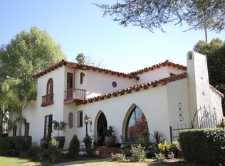 216 Grand View Dr, Redlands, CA 92373