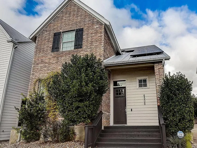 Welcome to 4506 Night Owl! You will enjoy lock and leave living with the sqft of a large home. Solar panels and a Tesla charger