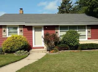 7914 19th Ave, Kenosha, WI 53143