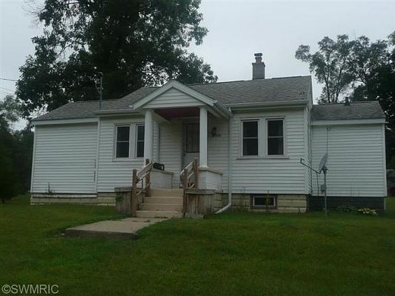 2nd image of 208 Niepoth St