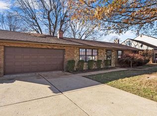 332 Veach Dr, Fairview Heights, IL 62208