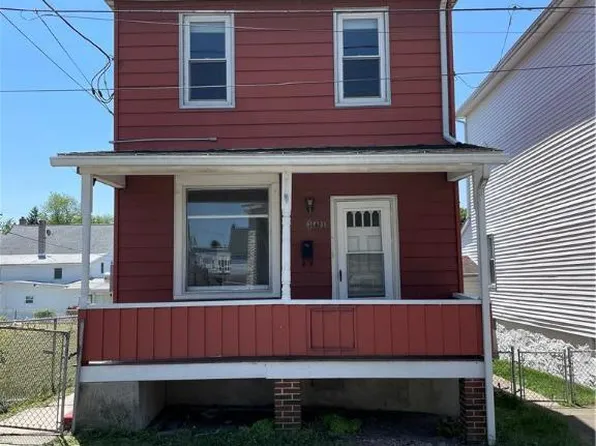 341 W Iron St, Summit Hill, PA 18250