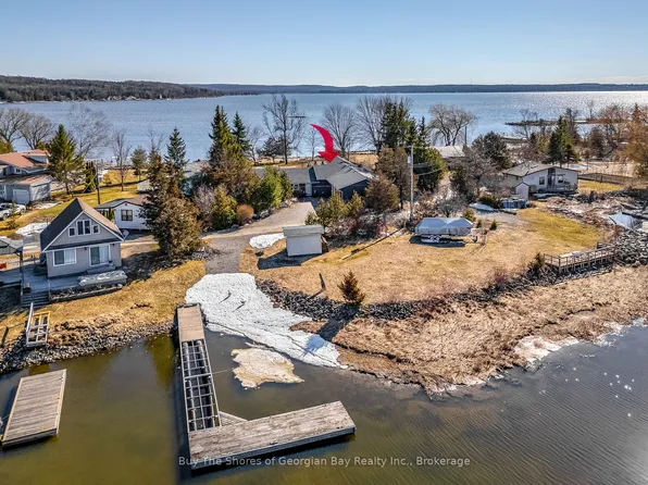17 Wilcox Rd, Tay, ON L0K 2C0