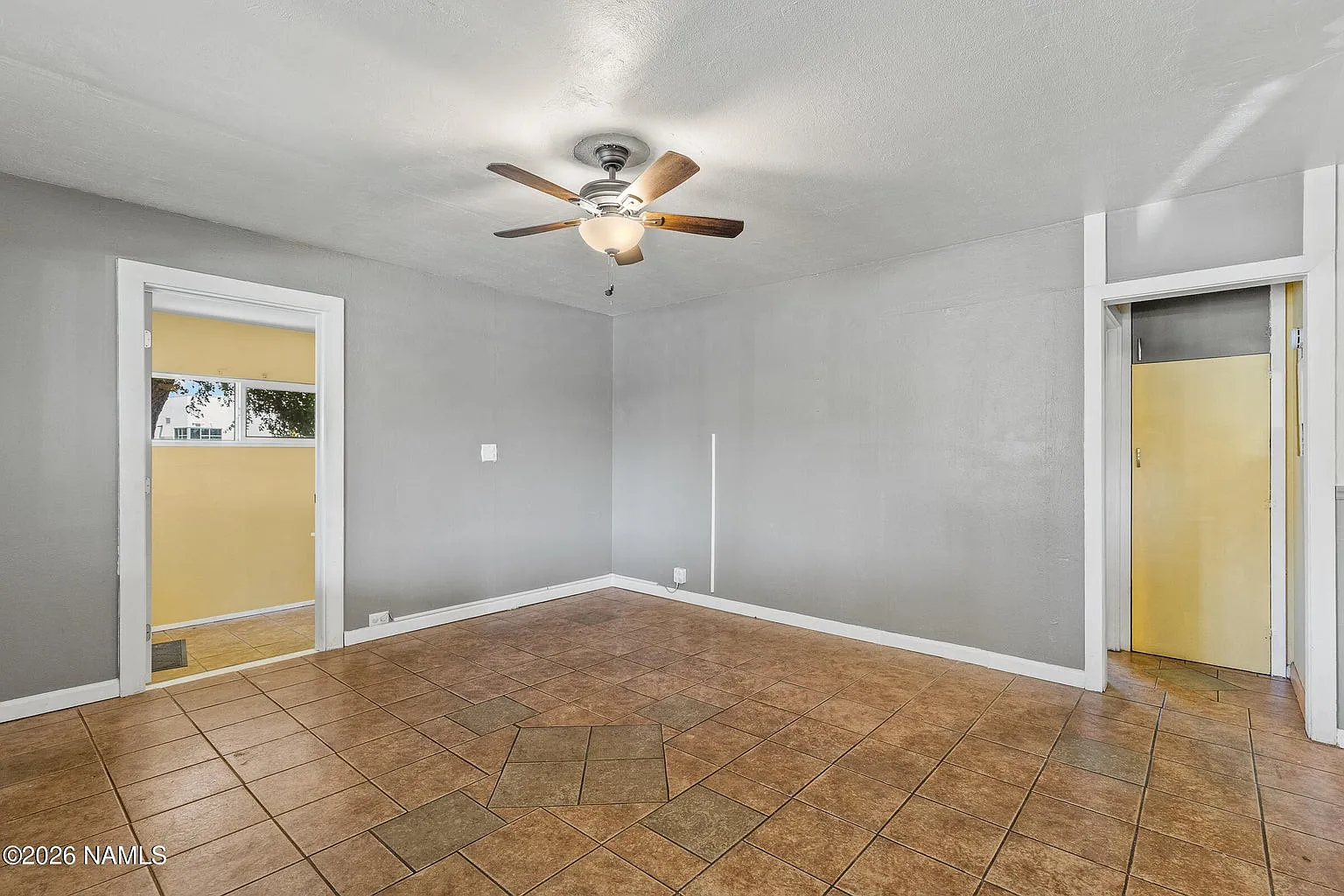 3 bed, 1226 sqft, $2,450 — Photo 2