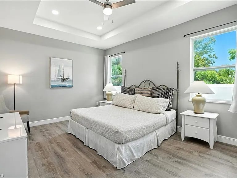 10140 Carolina St — Photo 16