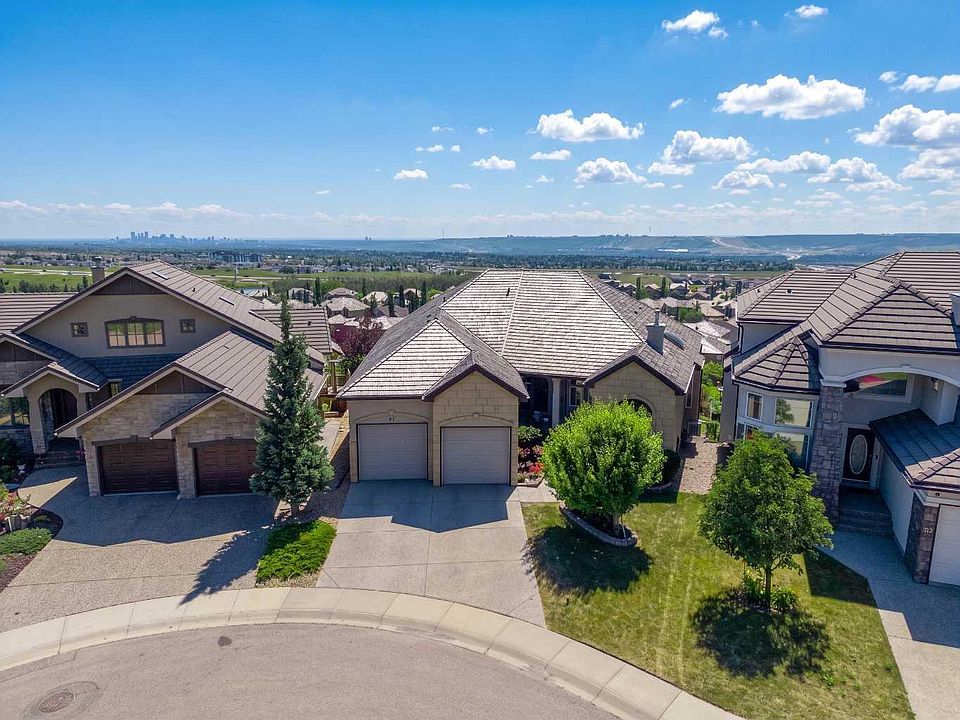 1st image of 87 Royal Ridge Ter NW