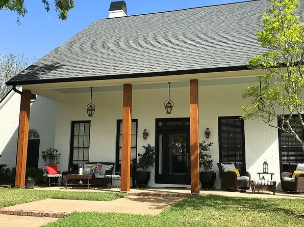 1726 Plantation Oaks Dr, Baton Rouge, LA 70810