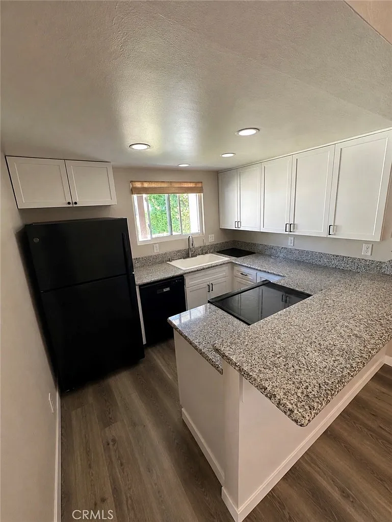 2 bed, 1.5 bath, 1066 sqft, $3,195 — Photo 4
