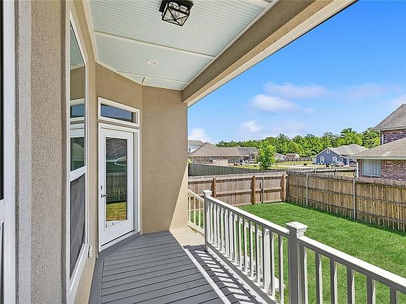 3rd image of 3817 Despaux Dr
