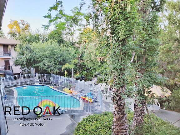3rd image of 12731 1/3 Moorpark St #3