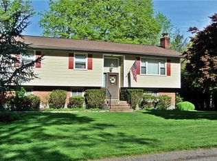 59 Henning Dr, Montrose, NY 10548