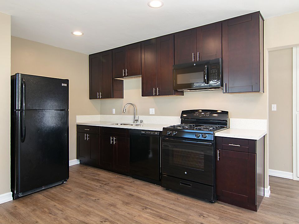 2nd image of 4170-76 34th St #335704