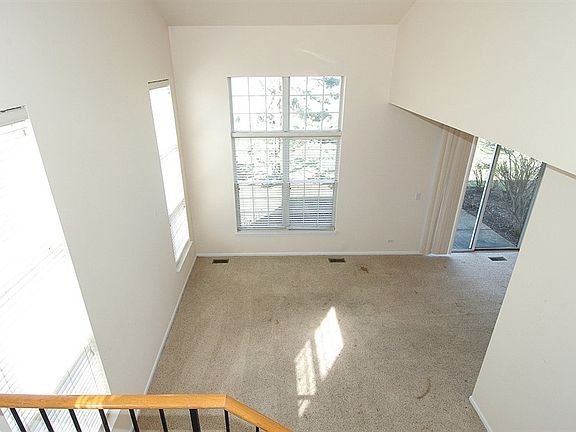 4th image of 119 Capella Ct