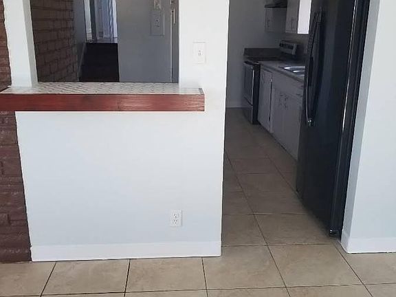 4th image of 2424 94th Ave APT 6