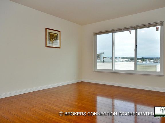 4th image of 3511 Taraval St