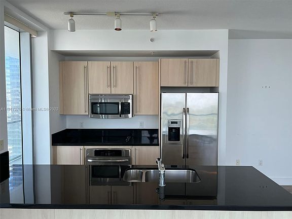 3rd image of 1111 SW 1st Ave #3525