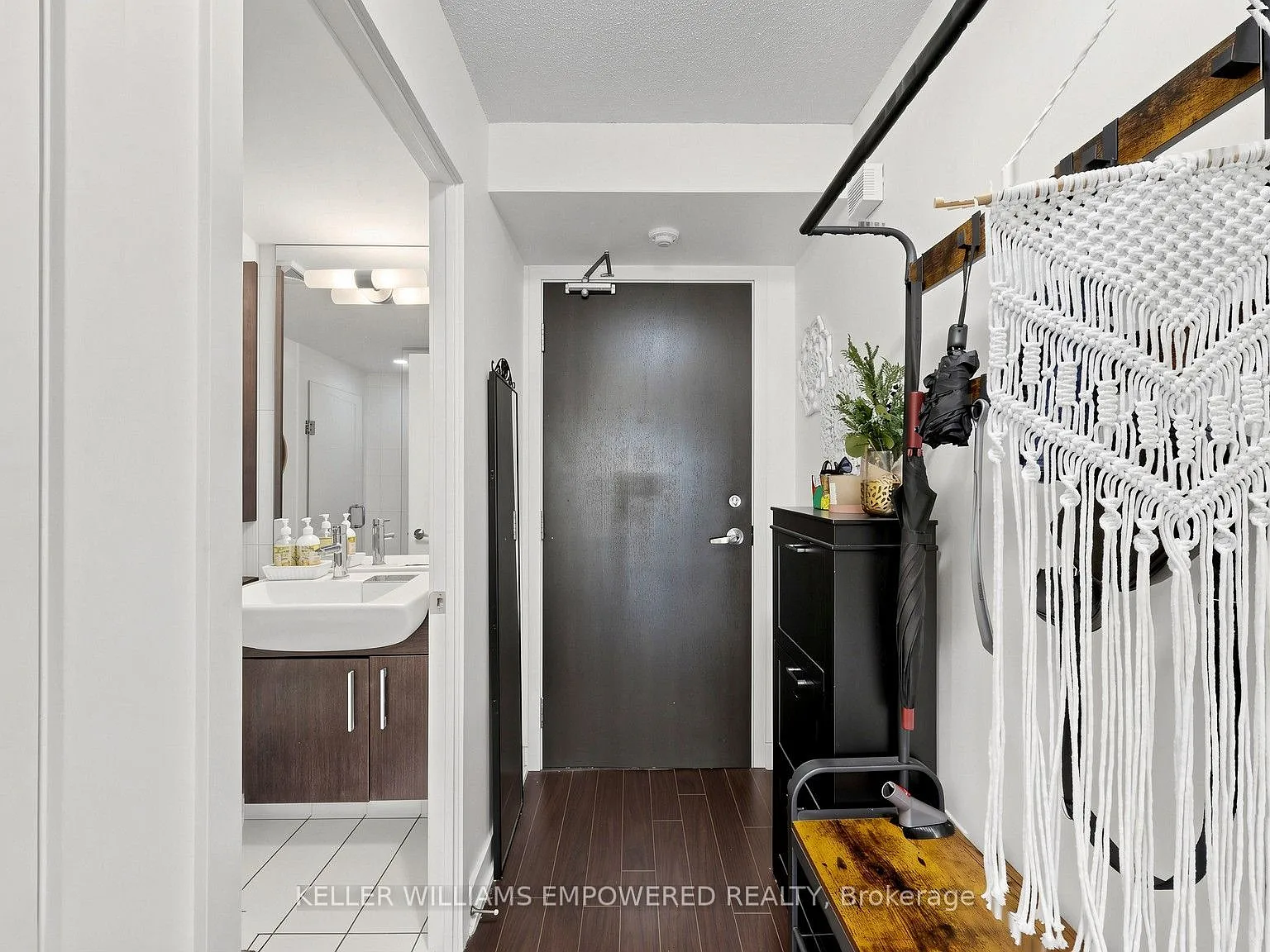 2 bed, $2,800 — Photo 2