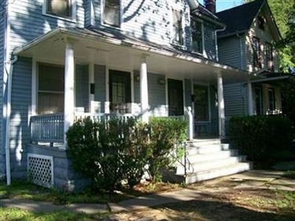 2nd image of 3880 W 34th St