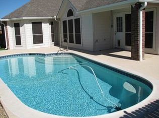 110 Addison Dr, Mansfield, TX 76063
