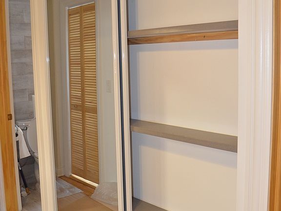4th image of 2226 W Chicago Ave APT 3