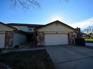 46 Harbor Bend Ct #E, Lake Saint Louis, MO 63367