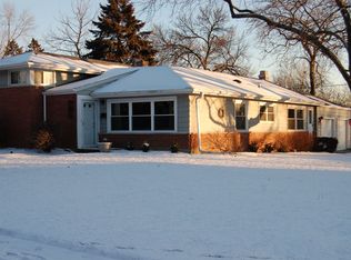 1202 E Willow Ave, Wheaton, IL