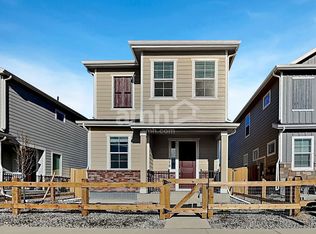 370 N Addison Way, Aurora, CO 80018