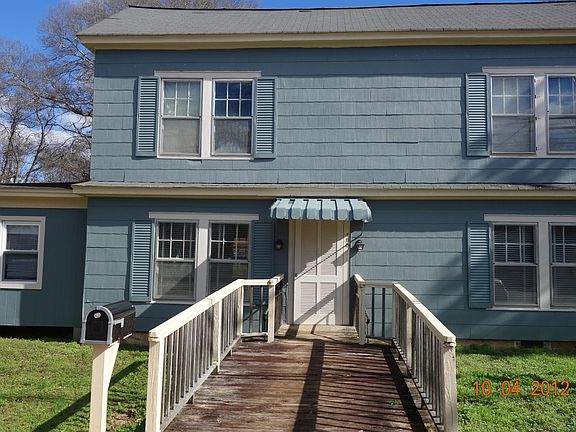 5th image of 106 N Vanderhorst St