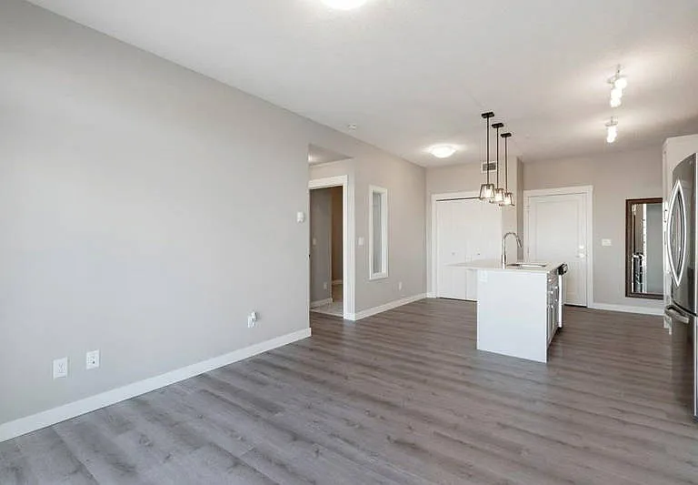 10 Walgrove Walk SE #116 — Photo 5