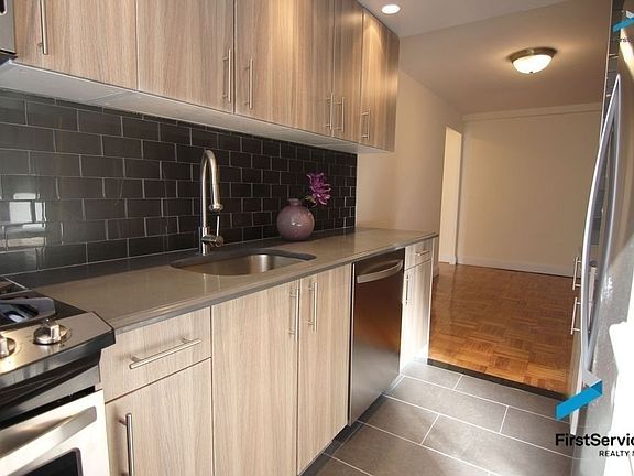 4th image of 141 E 89th St APT 2A