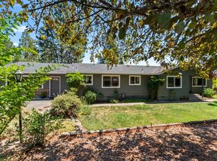 235 Larkin Rd, Grants Pass, OR 97527