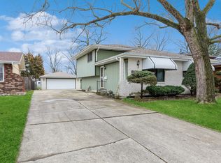 15023 Tripp Ave, Midlothian, IL 60445